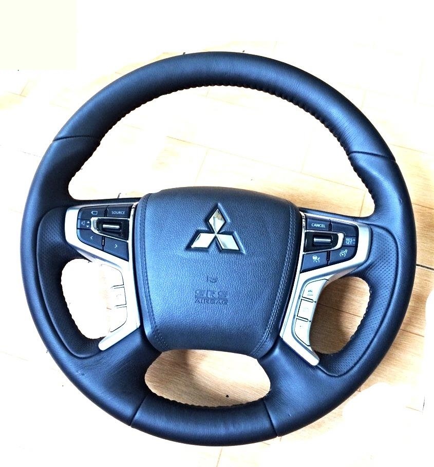 Vô lăng lái Mitsubishi Jolie 2005