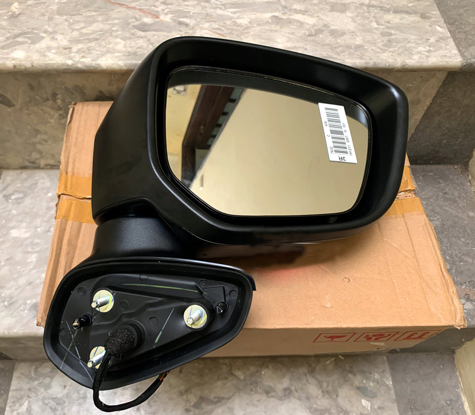 Gương chiếu hậu bên trái Mitsubishi Xpander MT