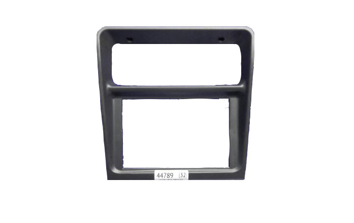 Cửa Gió Giữa Pajero V32