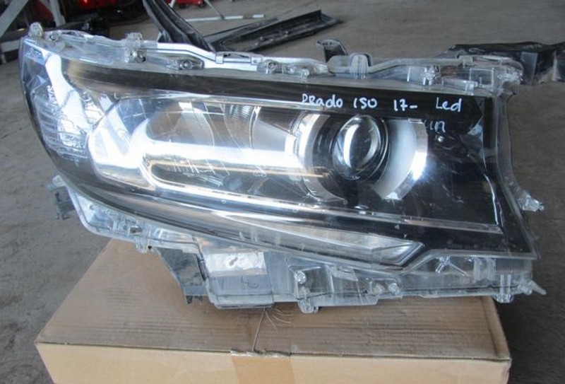 Đèn pha Toyota Prado 2016 RH