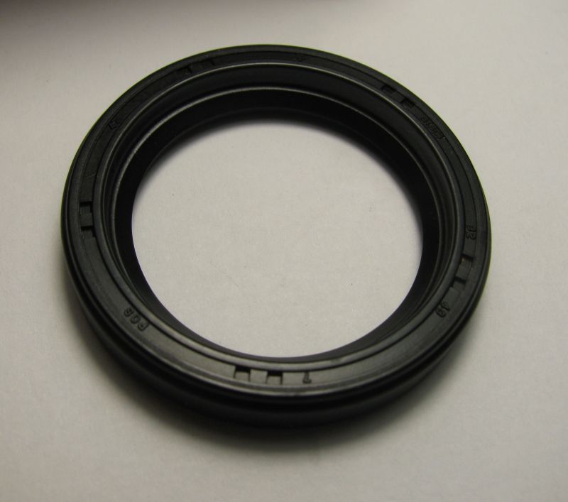 Phớt moay ơ trước Hyundai 3.5 52-112