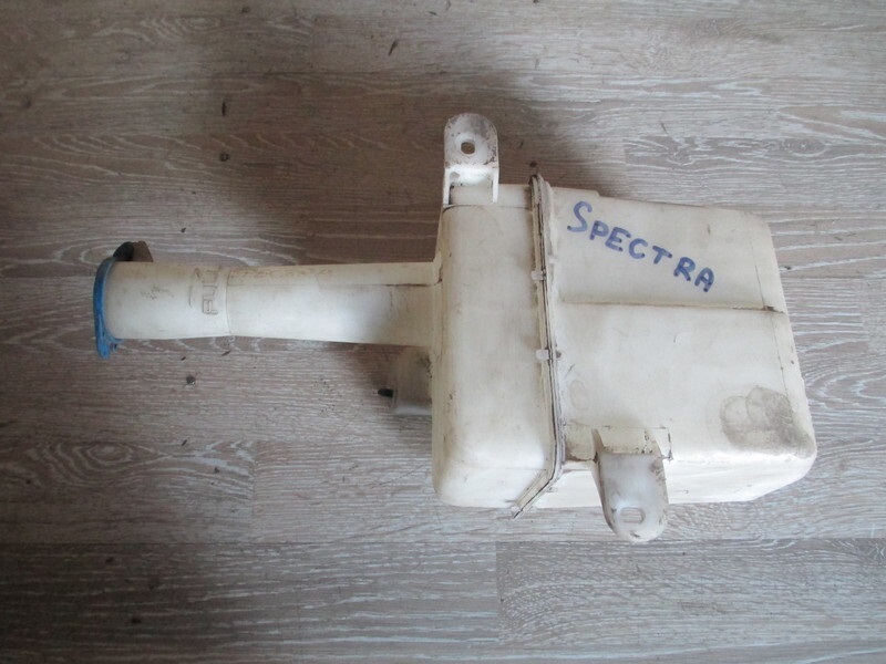 Bình nước rửa kính Kia Spectra