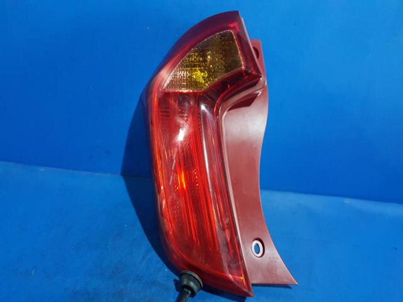 Đèn hậu Kia Morning 2012 (không led, xi nhan hồng)