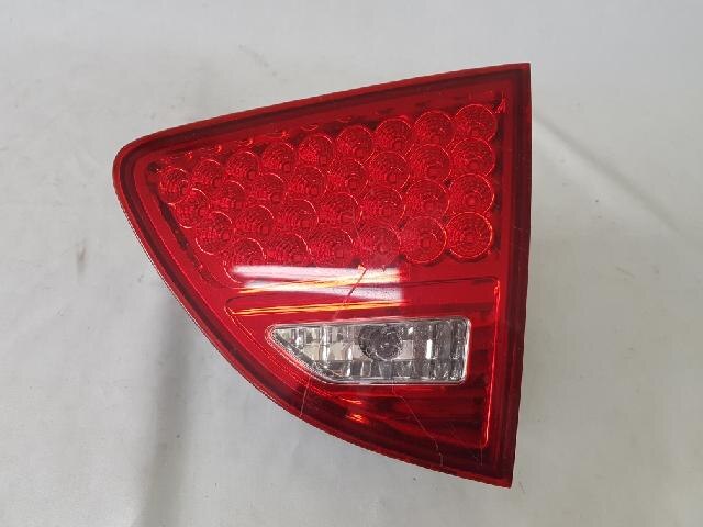 Đèn hậu trong phải có bóng Hyundai Veracruz