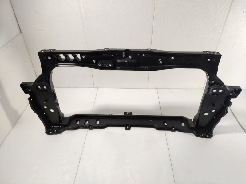 Giá khung két nước Hyundai i20