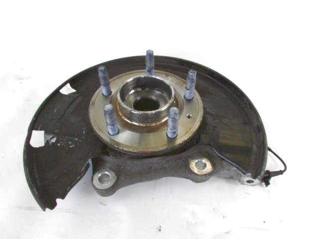 Giá bắt moay ơ trước phải Daewoo Lacetti Cdx 2.0