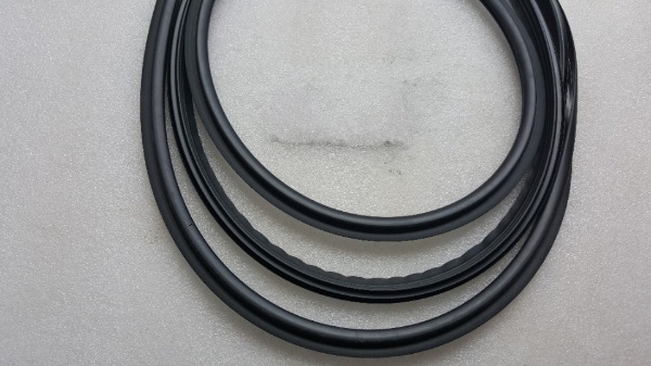 Gioăng kính chắn gió Daewoo Magnus