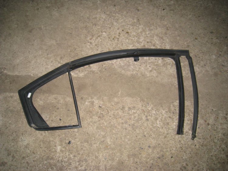 Gioăng cánh cửa sau phải Daewoo Lacetti Cdx