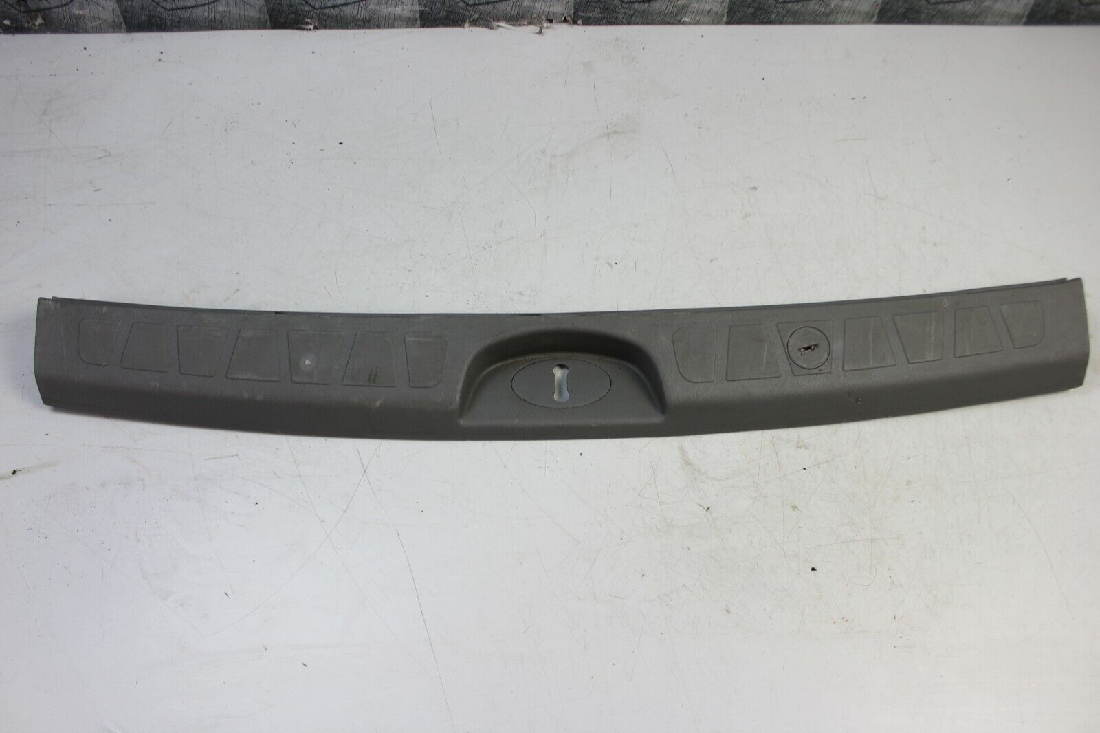 Ốp khóa cửa Hyundai Santafe 2006