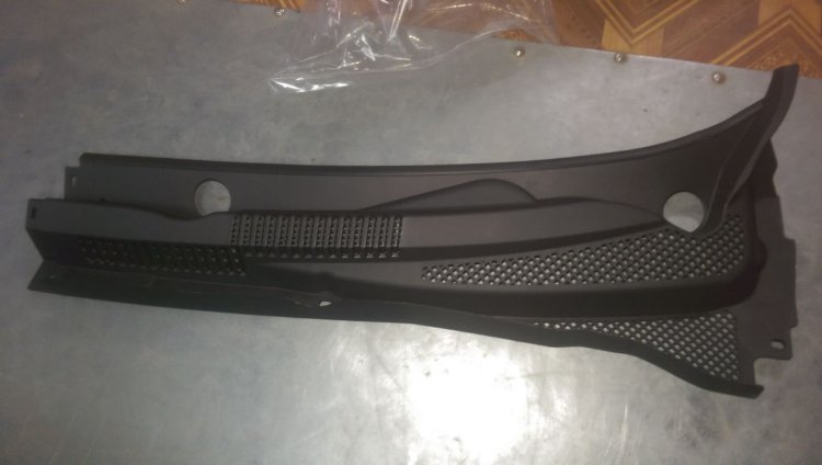 Ốp nhựa chân kính chắn gió phải Daewoo Lacetti Cdx
