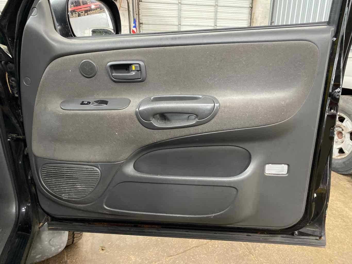 Cánh cửa trước phải Toyota Altis 2008
