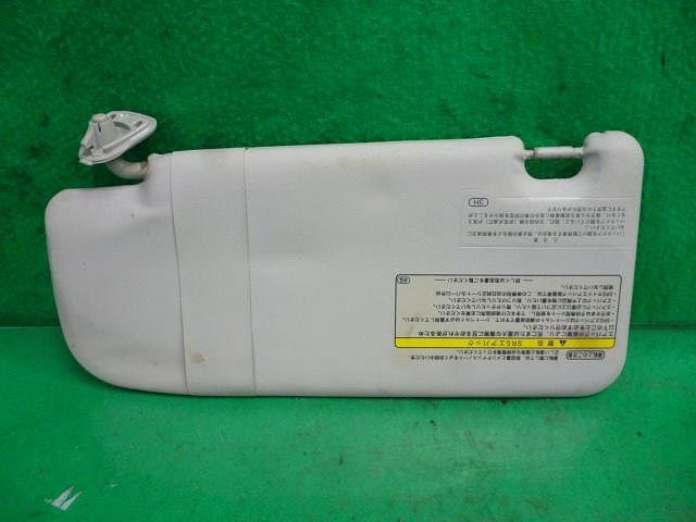 Chắn nắng trong xe bên trái Toyota Camry 2.2 SXV20