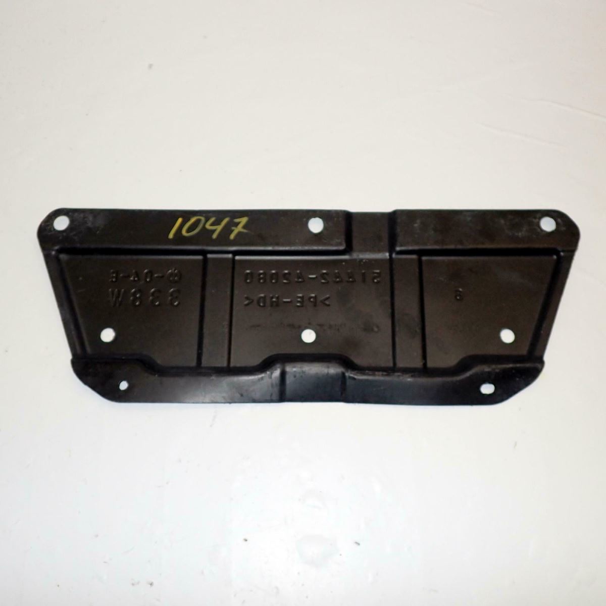 Chắn bùn gầm máy sau Toyota RAV4 2005-2008
