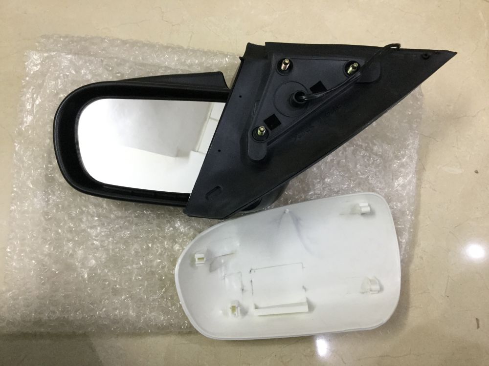 Gương chiếu hậu phải Mazda 323 1995