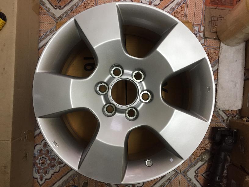 lazang đúc Nissan Navara