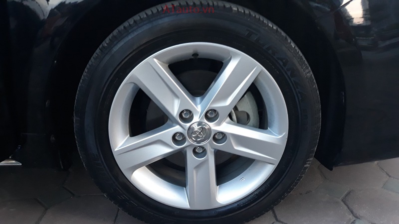 lazang Toyota Camry 2.5 2012