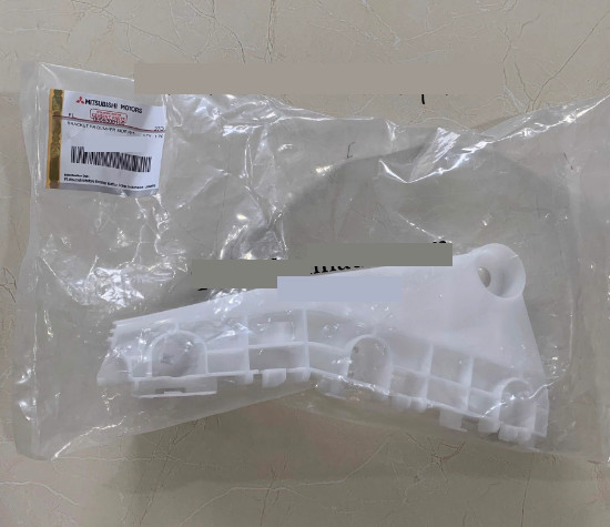 Nẹp ba đờ sốc sau trái Mitsubishi Xpander