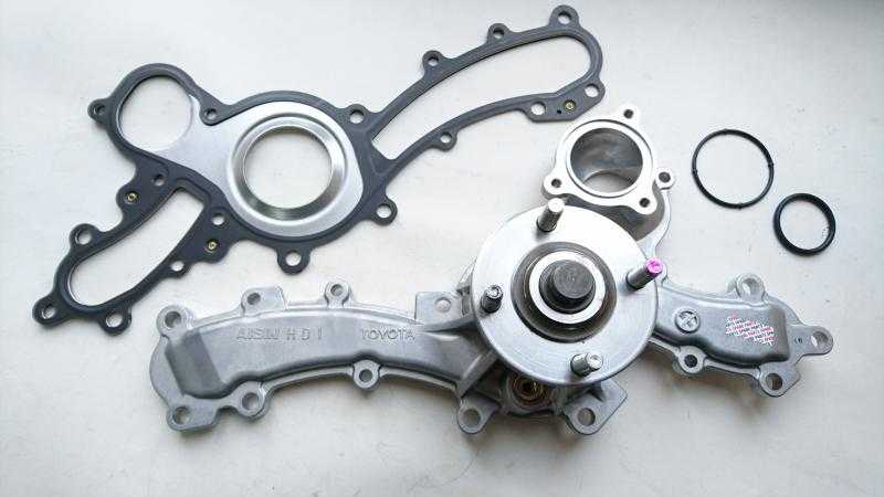 Bơm nước Toyota Prado 1Grfe