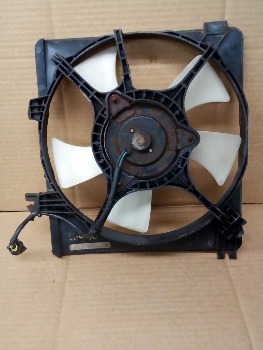 Cánh quạt két nước Toyota Rav4 2005-Toyota Rav4 2008