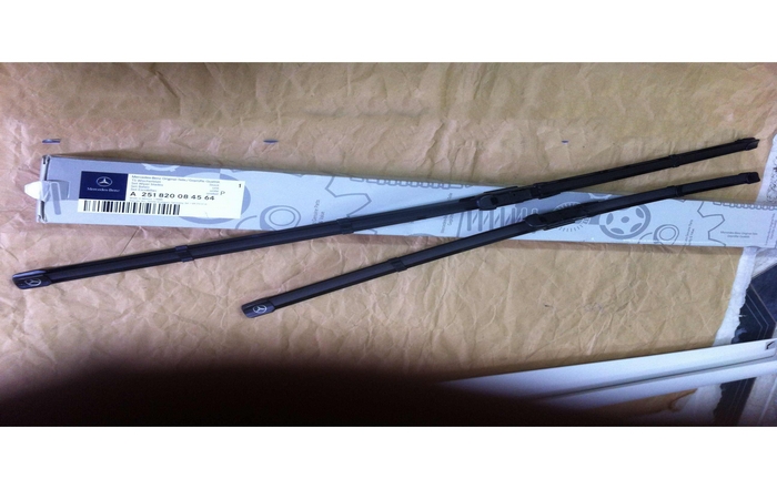 Chổi gạt mưa Mercedes GL450 W164 - Chổi gạt mưa Mercedes GL550 W164 - Chổi gạt mưa Mercedes ML350 W164 - Chổi gạt mưa Mercedes ML320 W164