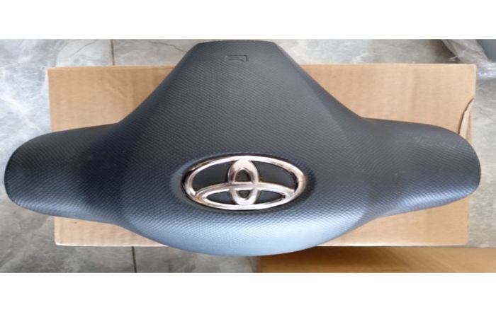 Phím còi Toyota Urvan E24 (nâu)