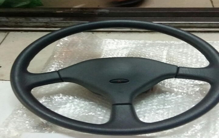 Phím còi Mitsubishi Jolie 2003