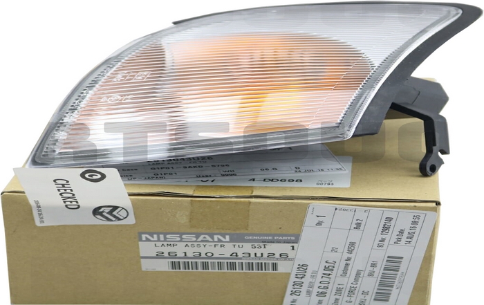 Đèn xi nhan phải Nissan Cefiro A32 3.0