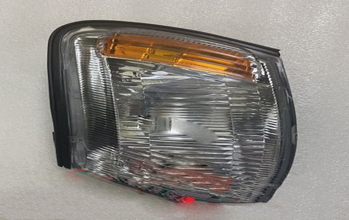 Đèn xi nhan phải Toyota Corona 2.0 st191