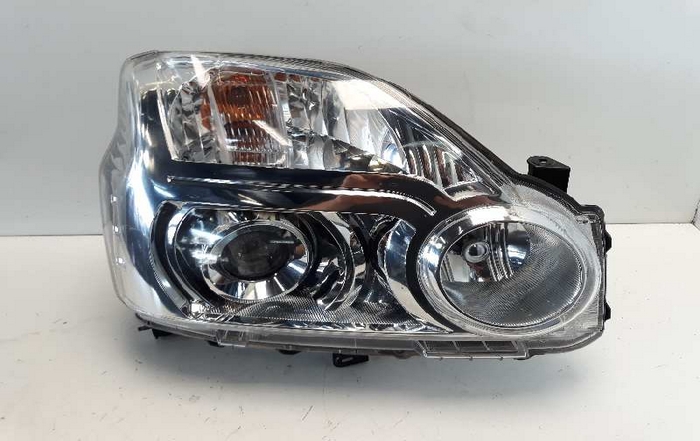 Đèn pha bên phải Nissan X-trail T31 2008