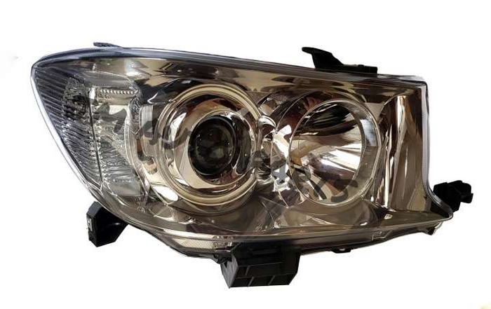 Đèn pha bên phải Toyota Fortuner 2017 comple