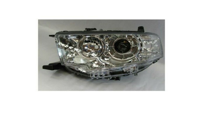 Đèn pha bên trái Mitsubishi Pajero Sport 2012 xenon