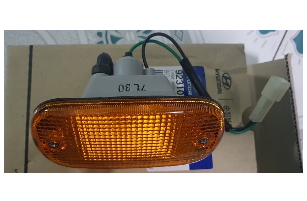 Đèn xi nhan hông xe Isuzu Samco 5.2