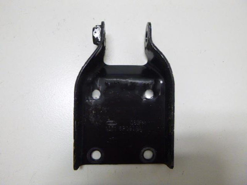 Giá bắt chân hộp số Ford Mondeo 2.5 Số 8