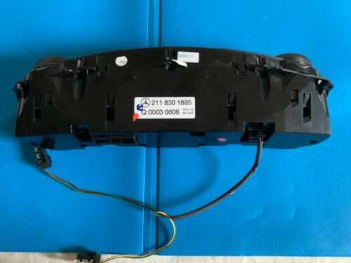 Hộp điều khiển điều hòa Mercedes E280