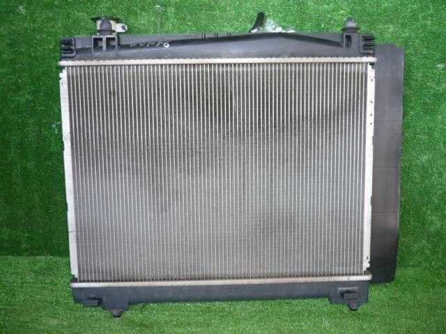 Két nước Toyota Siena 2Grfe