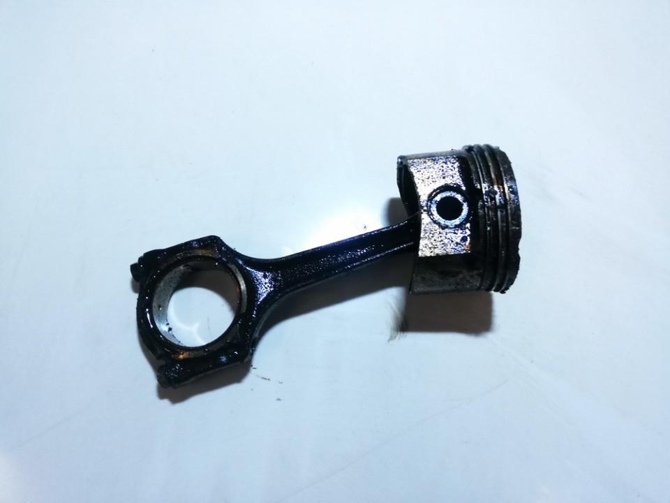 Piston Mitsubishi Chariot 100