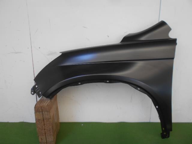 Tai bên trái xe trước Honda Crv 2011